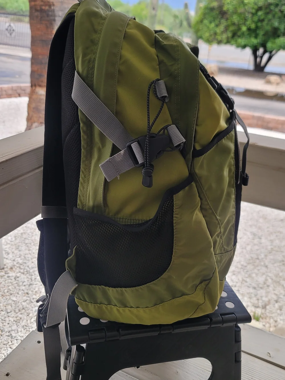Eddie Bauer Trailhead Olive Green and Black Hiking Backpack